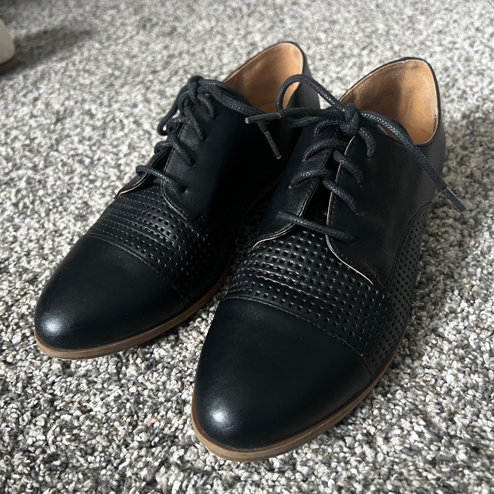 Women’s Leather Oxford Dress Shoes
